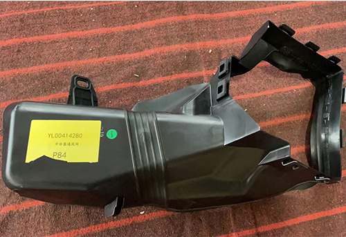 4008中冷器進(jìn)氣口